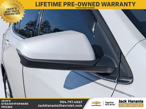 Used 2018 Chevrolet Equinox LT FWD image 11