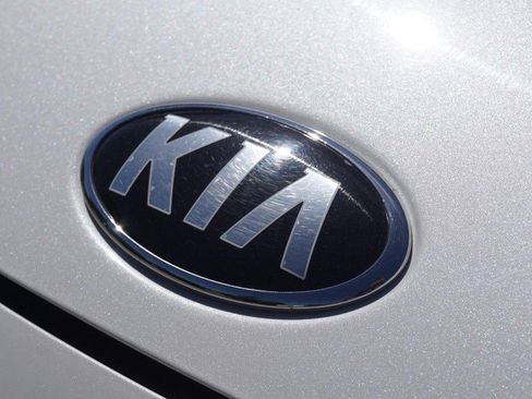 Used 2021 Kia Soul S FWD image 11