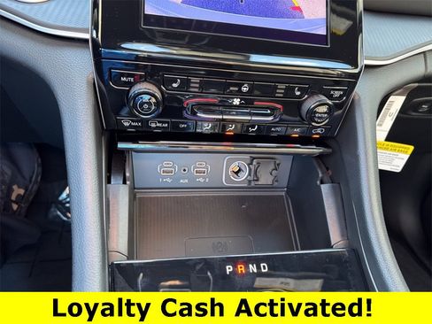 New 2025 Jeep Grand Cherokee Laredo w/ Luxury Tech Group I image 13