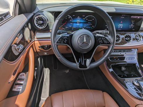Used 2023 Mercedes-Benz E 450 Cabriolet image 15
