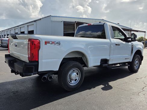 Used 2025 Ford F250 XL w/ FX4 Off-Road Package AWD/4WD image 5
