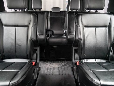 Used 2020 Ford Expedition XLT w/ Equipment Group 201A AWD/4WD image 26
