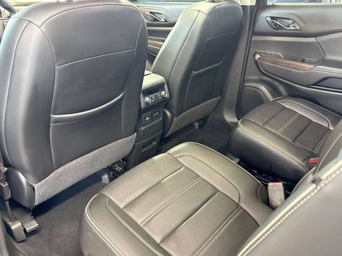 Used 2021 GMC Acadia Denali w/ Denali Ultimate Package AWD/4WD image 34