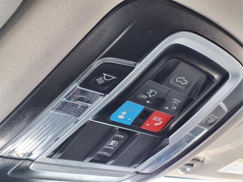 Used 2024 RAM 2500 Laramie w/ Safety Group image 19