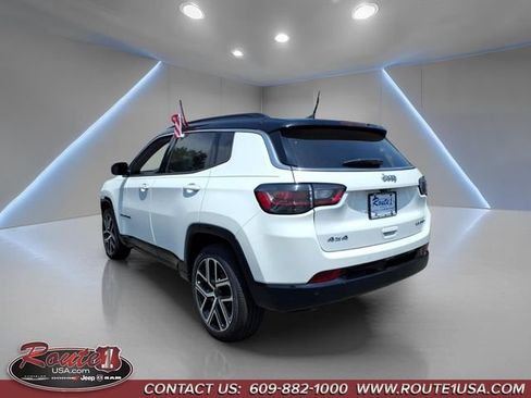 Used 2025 Jeep Compass Limited w/ Elite Group AWD/4WD image 6