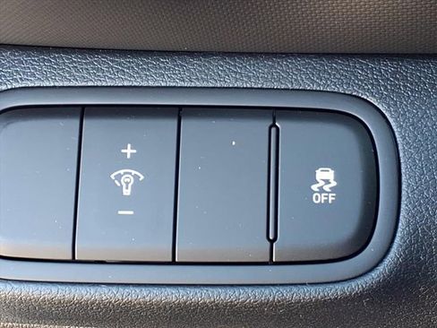 New 2026 Hyundai Venue SE image 20