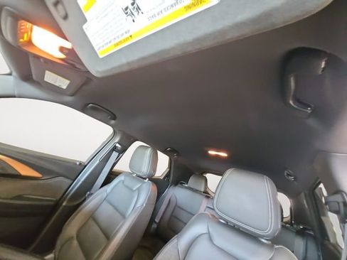 Used 2023 Chevrolet TrailBlazer ACTIV w/ Technology Package FWD image 12