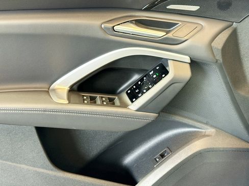 New 2025 Audi Q5 Premium Plus image 15