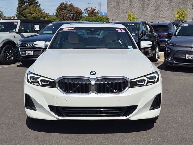 Used 2023 BMW 330i Sedan w/ Parking Assistance Package RWD image 2