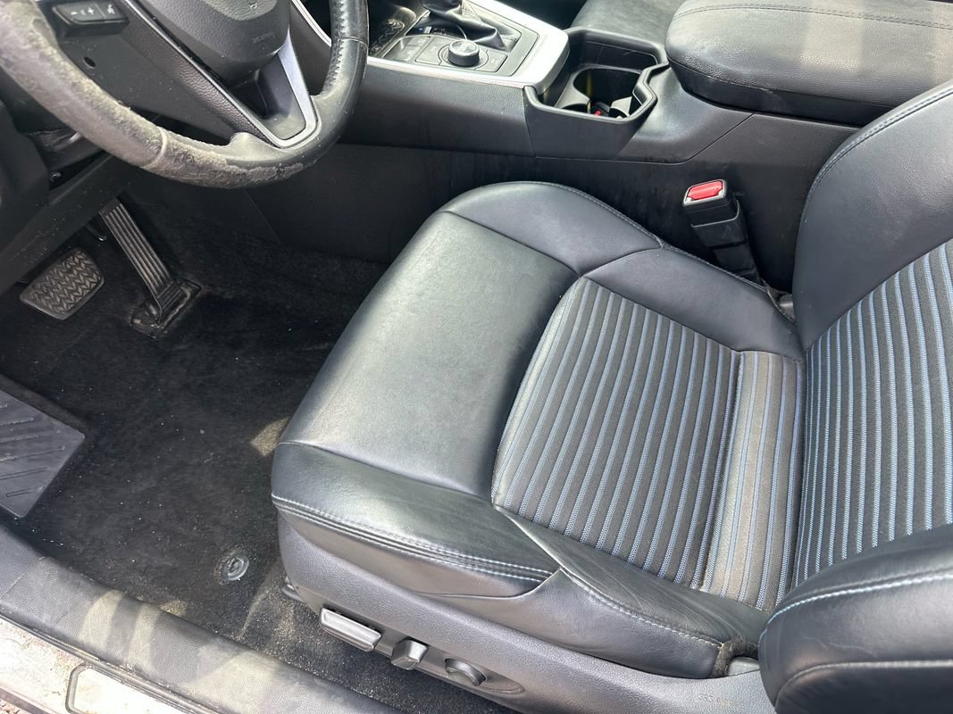 Used 2020 Toyota RAV4 XSE AWD/4WD image 37