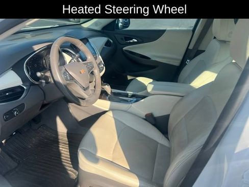 Used 2020 Chevrolet Malibu Premier FWD image 14