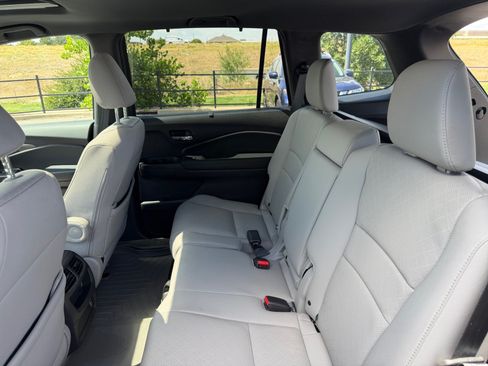 Used 2019 Honda Passport EX-L image 17