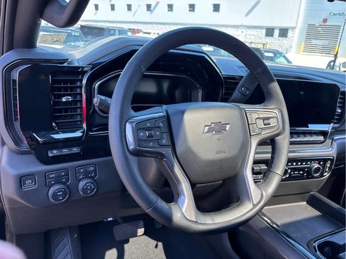 Certified 2024 Chevrolet Silverado 2500 ZR2 w/ Technology Package AWD/4WD image 11