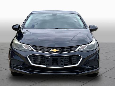 Used 2016 Chevrolet Cruze LT FWD image 4