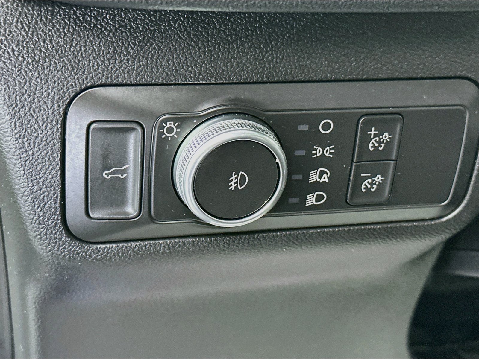 Used 2022 Ford Escape SEL FWD image 10