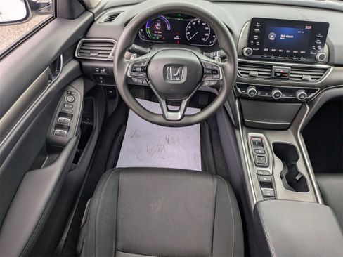 Used 2018 Honda Accord Hybrid image 15