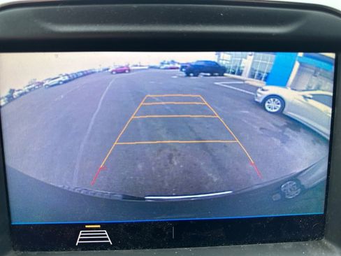 Used 2020 Chevrolet Silverado 1500 LT image 13