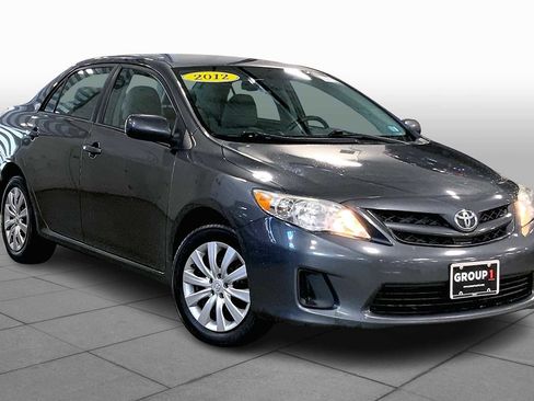 Used 2012 Toyota Corolla LE image 2