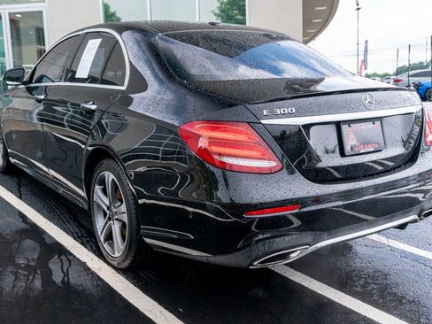 Used 2018 Mercedes-Benz E 300 image 17