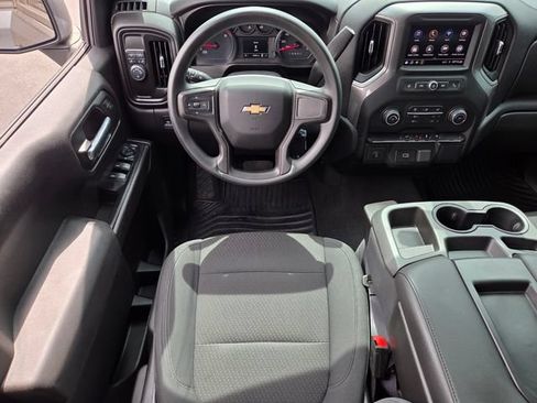 Used 2020 Chevrolet Silverado 1500 Custom w/ Custom Value Package RWD image 12