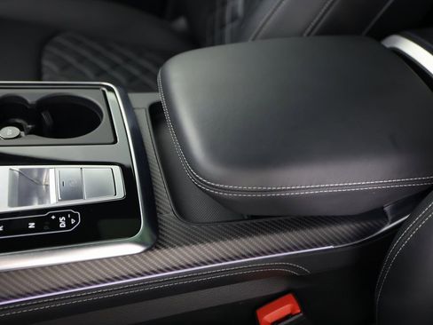 Used 2024 Audi SQ8 Prestige image 38