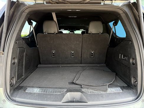 Used 2023 Chevrolet Suburban Premier RWD image 64