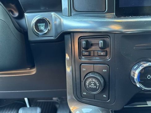 Used 2023 Ford F150 Lariat image 29