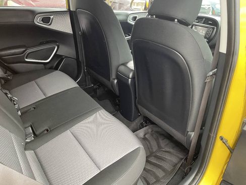 Used 2020 Kia Soul LX FWD image 22