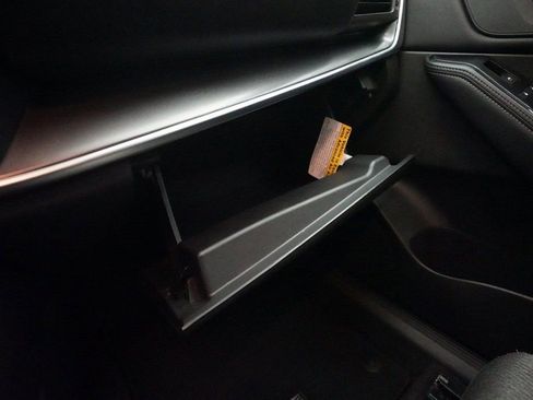 Used 2024 Nissan Rogue SV image 30