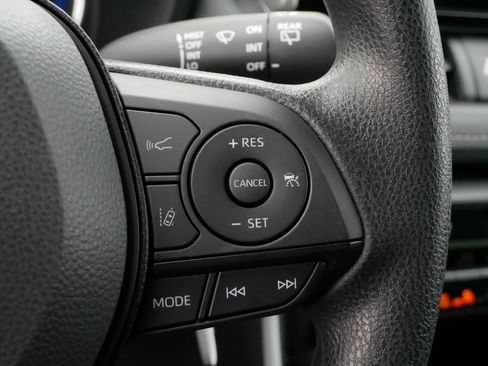 Certified 2025 Toyota RAV4 LE image 25