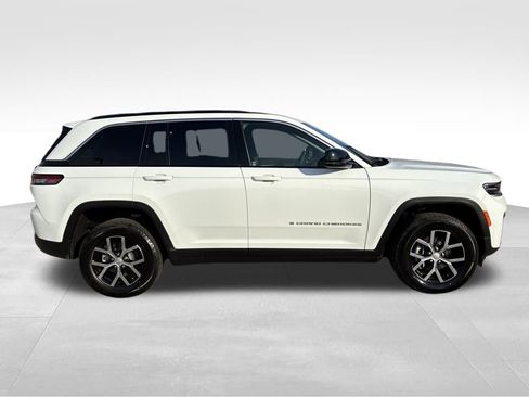 New 2026 Jeep Grand Cherokee Limited image 7