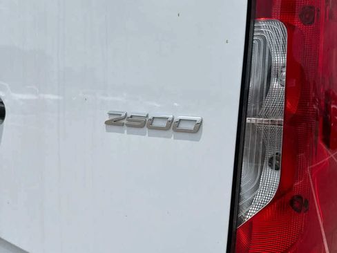 Used 2025 Mercedes-Benz Sprinter 2500 image 11