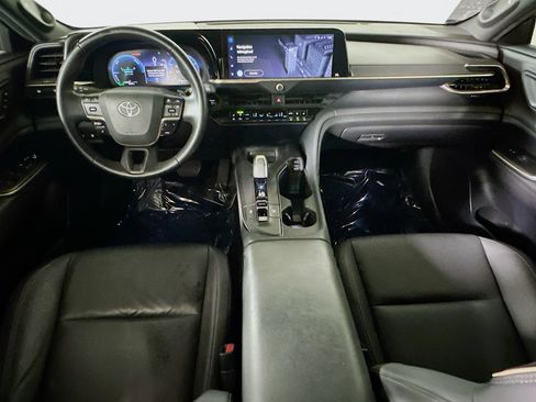 Used 2023 Toyota Crown Platinum AWD/4WD image 27