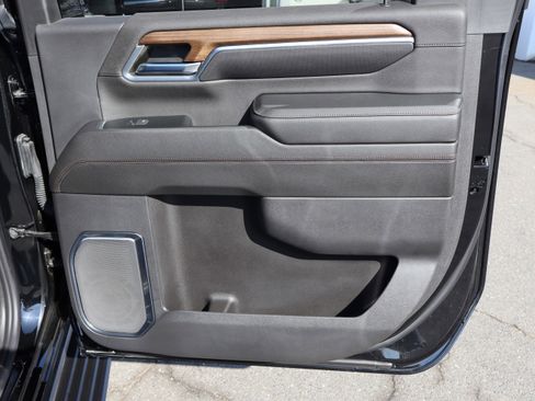 Used 2024 Chevrolet Silverado 2500 High Country w/ High Country Premium Package image 37