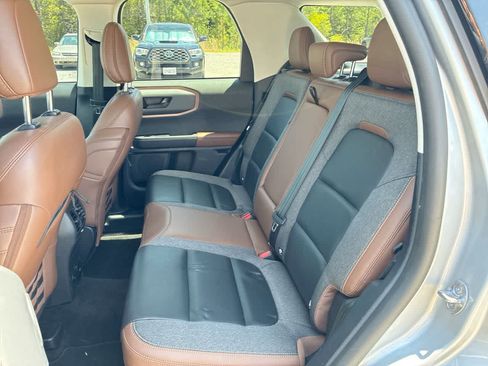Used 2023 Ford Bronco Sport Outer Banks w/ Tech Package AWD/4WD image 26
