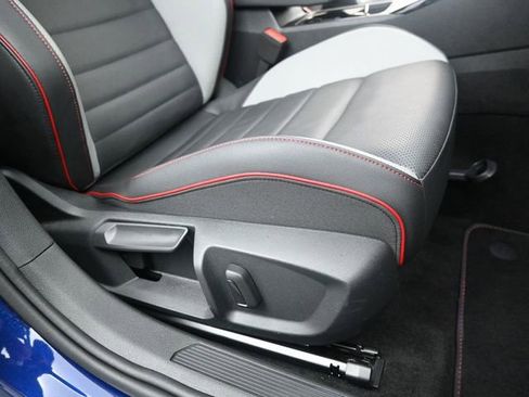 Used 2024 Volkswagen GTI SE image 18