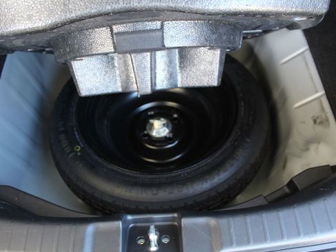 Used 2016 Honda Fit EX image 33