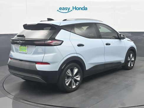 Used 2022 Chevrolet Bolt EUV LT w/ Convenience Package FWD image 7