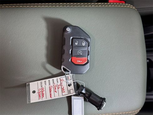 New 2026 Jeep Gladiator Mojave w/ Technology Group image 20