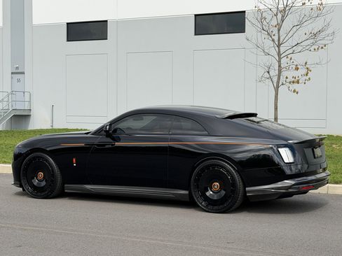 Used 2024 Rolls-Royce Spectre w/ Spectre Launch Package image 14
