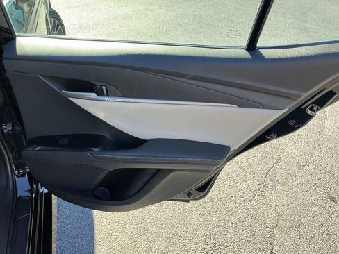 Used 2025 Toyota Camry XLE image 26