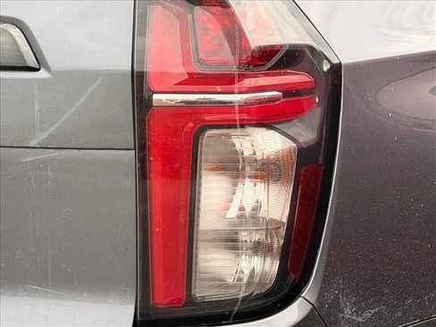 Used 2022 Chevrolet Tahoe Z71 image 17