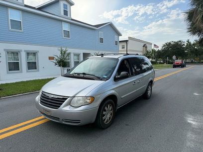 Used 2005 Chrysler Town & Country Touring w/ Leather Interior Group