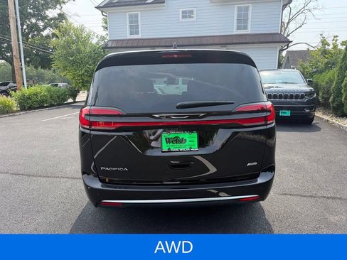 New 2027 Chrysler Pacifica Select AWD/4WD image 5