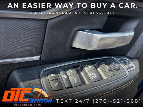 Used 2024 RAM 2500 Big Horn w/ Night Edition AWD/4WD image 8