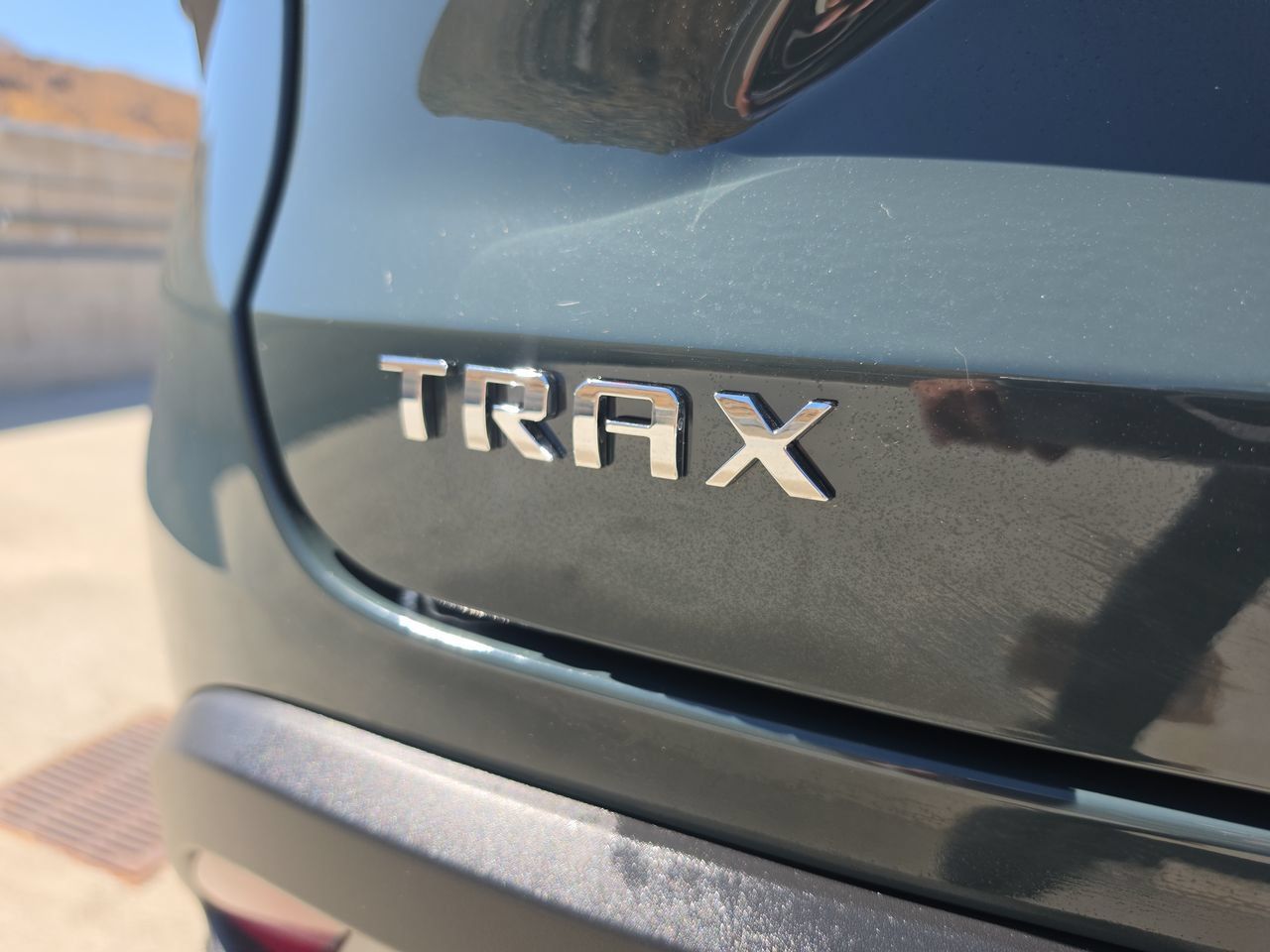 Used 2026 Chevrolet Trax LS FWD image 30