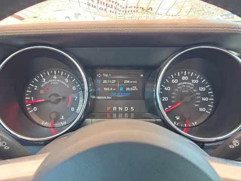 Used 2015 Ford Mustang Coupe RWD image 21