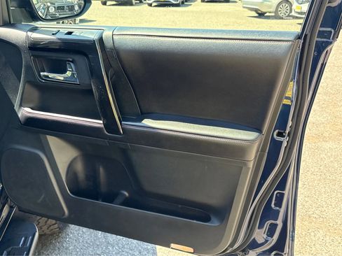 Used 2016 Toyota 4Runner Trail AWD/4WD image 18