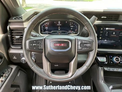 Used 2025 GMC Sierra 2500 AT4 AWD/4WD image 28