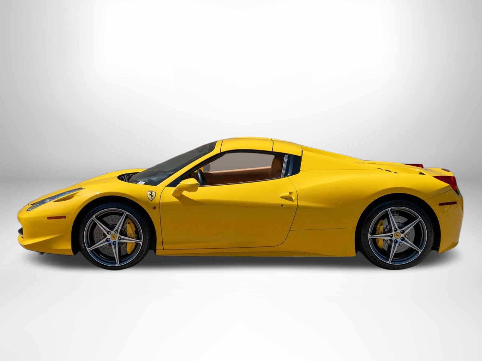 Used 2014 Ferrari 458 Spider RWD image 3